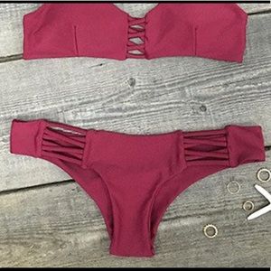 ❌SOLD❌Maroon cheeky bikini bottoms